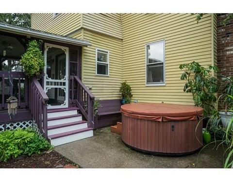 85 Briggs St, Easthampton, MA 01027 photo 5