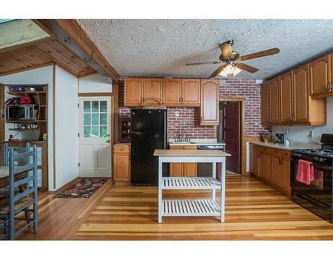 85 Briggs St, Easthampton, MA 01027 photo 9