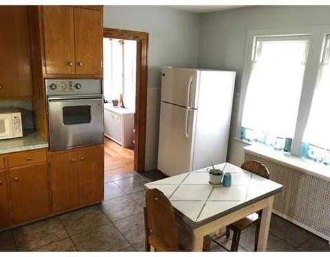 211 Fairview Ave, Chicopee, MA 01013 photo 10