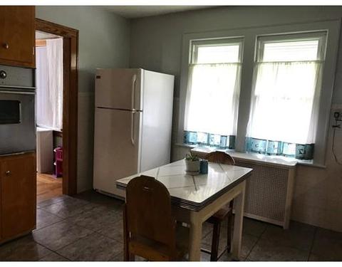 211 Fairview Ave, Chicopee, MA 01013 photo 9