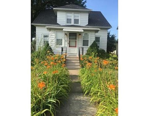 211 Fairview Ave, Chicopee, MA 01013 photo 1