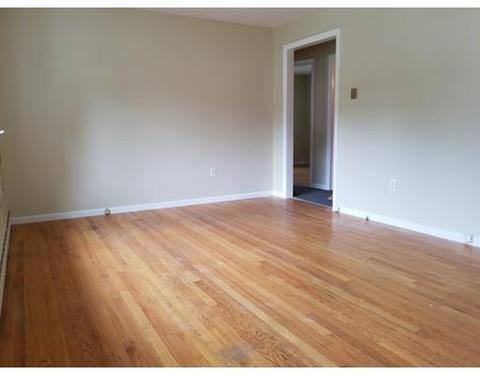 11 Isabel St, Springfield, MA 01109 photo 9