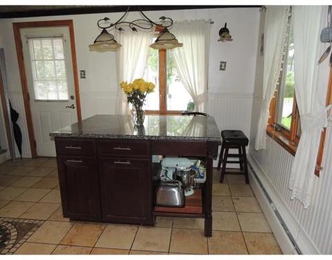 521 E Main St, Chicopee, MA 01020 photo 6