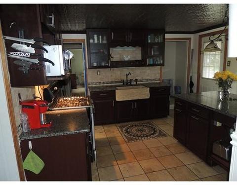 521 E Main St, Chicopee, MA 01020 photo 5