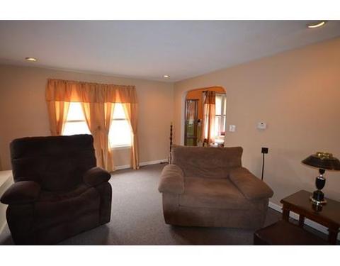 71 Providence St, Chicopee, MA 01020 photo 4