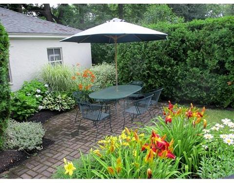 2 Otsego Rd, Worcester, MA 01609 photo 5