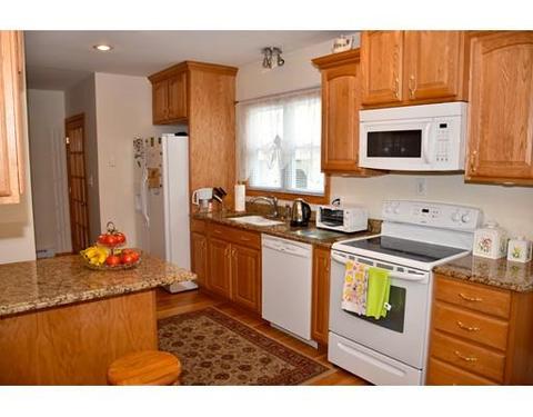 1204 School St, Webster, MA 01570 photo 3