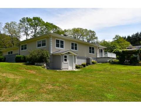 1204 School St, Webster, MA 01570 photo 2