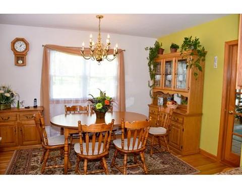 1204 School St, Webster, MA 01570 photo 4