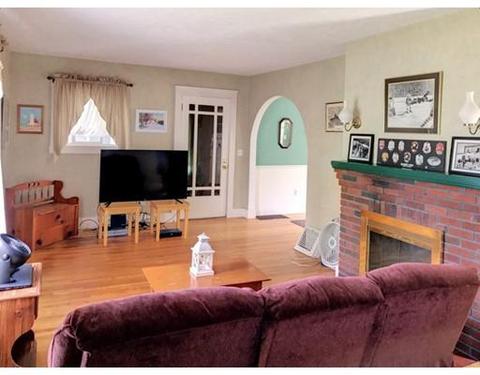 24 Doyle St, Worcester, MA 01606 photo 5