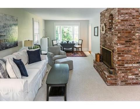 20 Summer St, Marblehead, MA 01945 photo 6