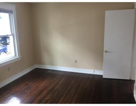 41 Edgemont St, Springfield, MA 01109 photo 5
