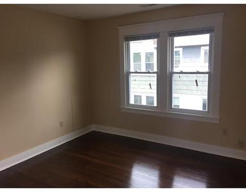 41 Edgemont St, Springfield, MA 01109 photo 10