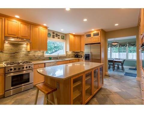 20 Copeland Ave, Reading, MA 01867 photo 10
