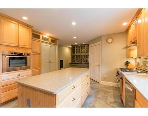 20 Copeland Ave, Reading, MA 01867 photo 11