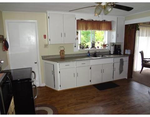 249 Nash St, Springfield, MA 01129 photo 3