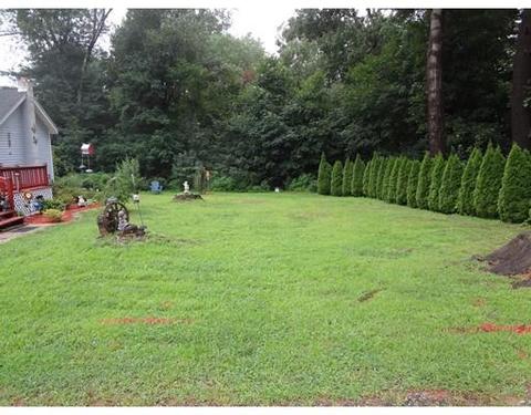 249 Nash St, Springfield, MA 01129 photo 2