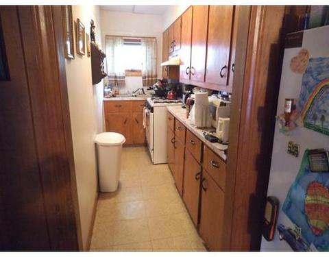 94 Snell St, Fall River, MA 02721 photo 11