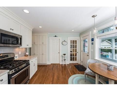 21 Ames St, Beverly, MA 01915 photo 8
