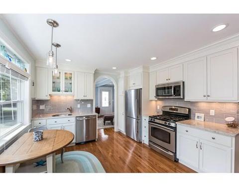 21 Ames St, Beverly, MA 01915 photo 6