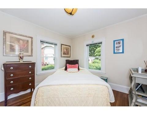 21 Ames St, Beverly, MA 01915 photo 11