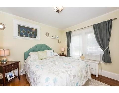 21 Ames St, Beverly, MA 01915 photo 9