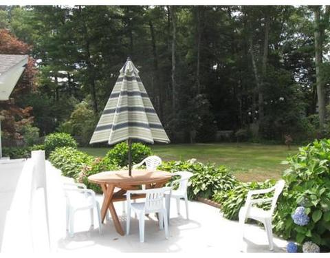 30 Burt St, Acushnet, MA 02743 photo 4