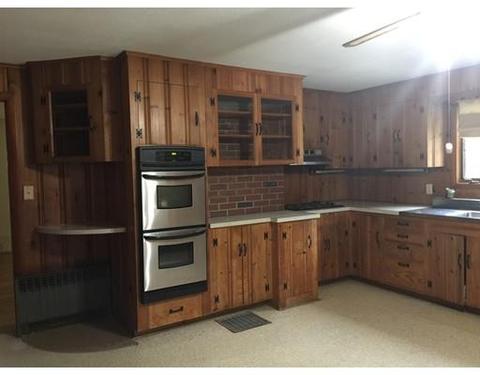 17 Keyes Rd, Holyoke, MA 01040 photo 6