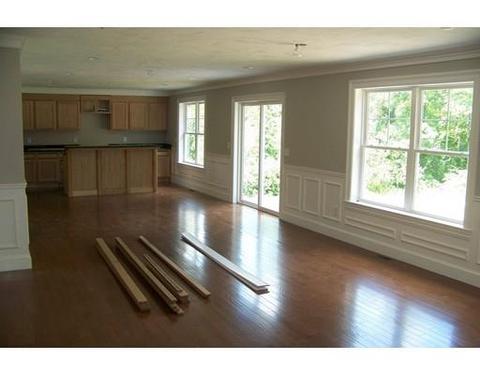 24 Perry St, Douglas, MA 01516 photo 7