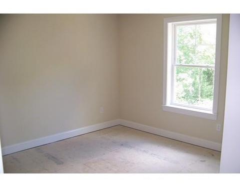 24 Perry St, Douglas, MA 01516 photo 12
