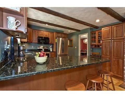 7 Sanborn Ln, Reading, MA 01867 photo 7