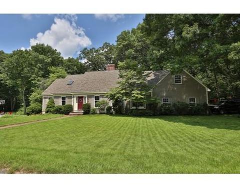 7 Sanborn Ln, Reading, MA 01867 photo 3