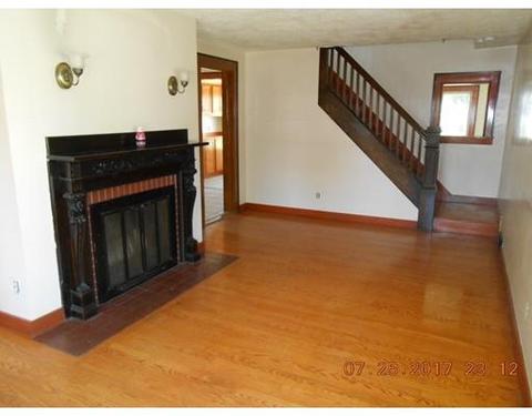 30 Brandon Ave, Springfield, MA 01119 photo 4