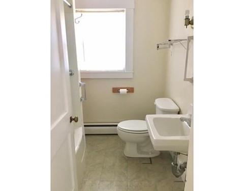 20 Stone St, Fairhaven, MA 02719 photo 6