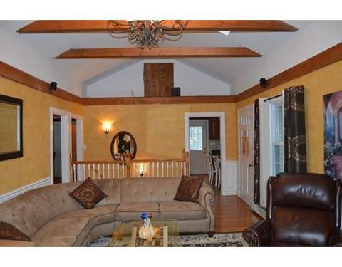 533 Maple St, Danvers, MA 01923 photo 4