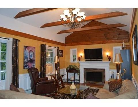 533 Maple St, Danvers, MA 01923 photo 3