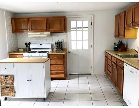 19 Hillside Ave, Beverly, MA 01915 photo 7