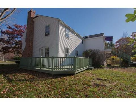 14 Richard St, Hampton, NH 03842 photo 4