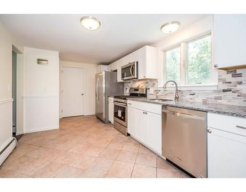 14 Richard St, Hampton, NH 03842 photo 11