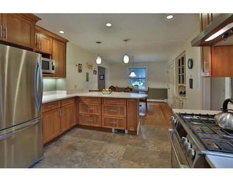 39 Vine St, Reading, MA 01867 photo 12