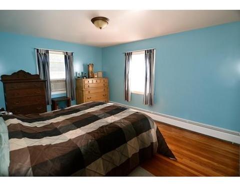 40 Sunset Dr, Chicopee, MA 01020 photo 15