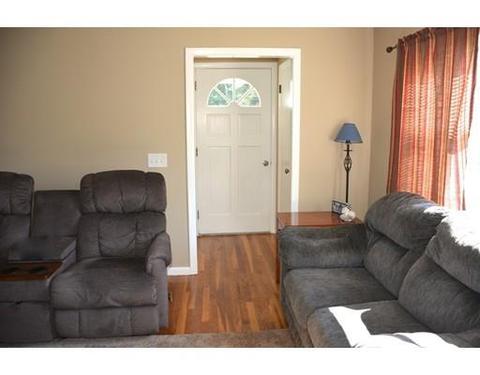 40 Sunset Dr, Chicopee, MA 01020 photo 14