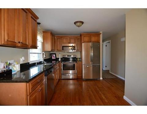 40 Sunset Dr, Chicopee, MA 01020 photo 6