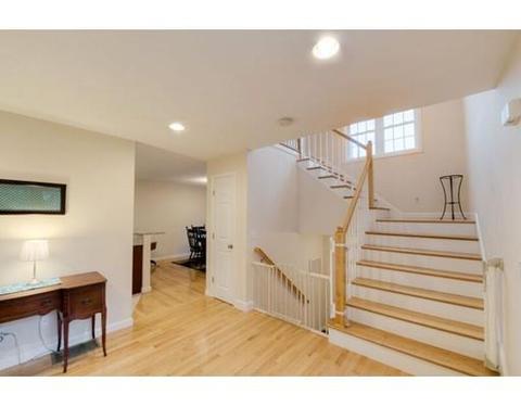 19 Angelo St, Worcester, MA 01604 photo 12