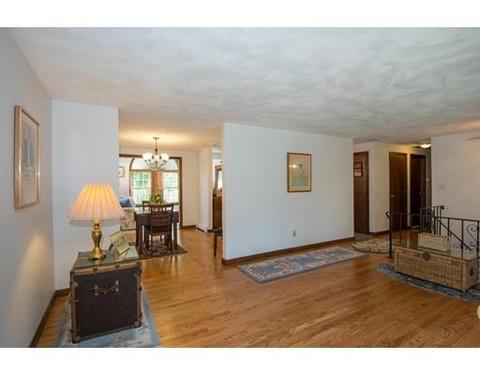 132 Spring St, Stoneham, MA 02180 photo 8