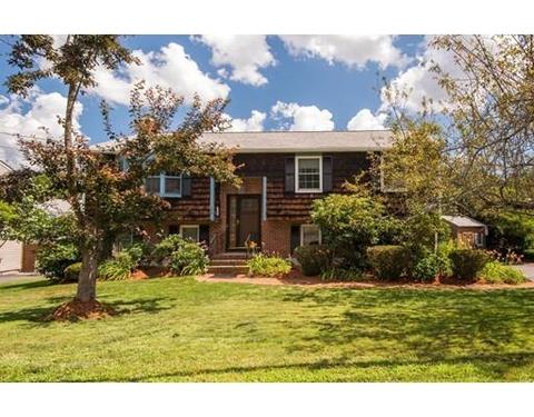 132 Spring St, Stoneham, MA 02180 photo 2