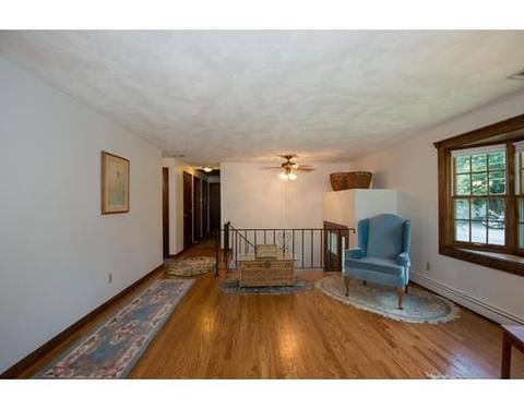 132 Spring St, Stoneham, MA 02180 photo 7