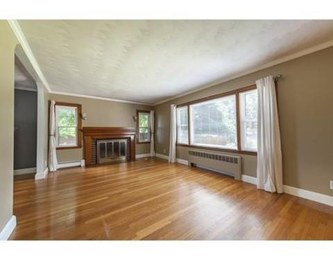 5 N Border Rd, Stoneham, MA 02180 photo 7
