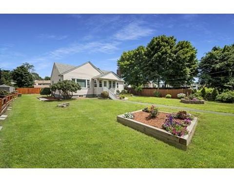 5 N Border Rd, Stoneham, MA 02180 photo 1