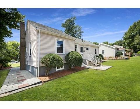 5 N Border Rd, Stoneham, MA 02180 photo 4